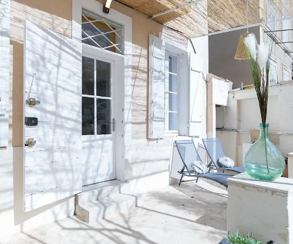 Maison de Famille Terrasse Parking - MaisonMars